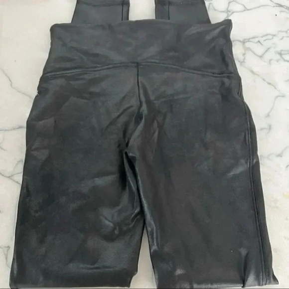 Spanx Faux Leather Leggings Size Medium B1067 - Picture 8 of 8